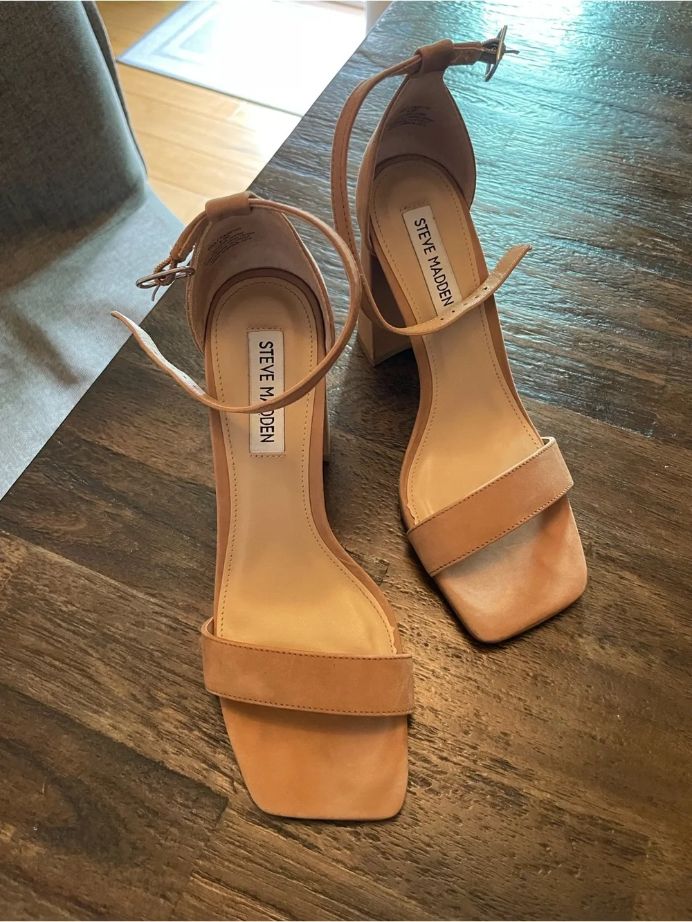 Steve Madden Tiaa Heels In Camel Nubuck 6.5